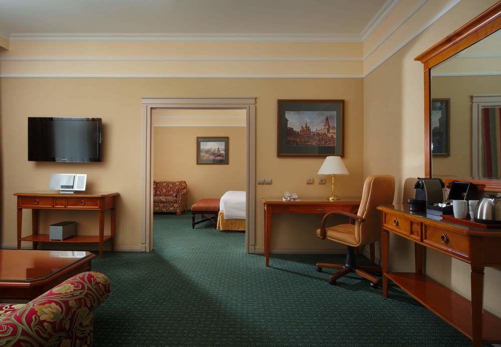 Moscow Marriott Grand Hotel Esterno foto